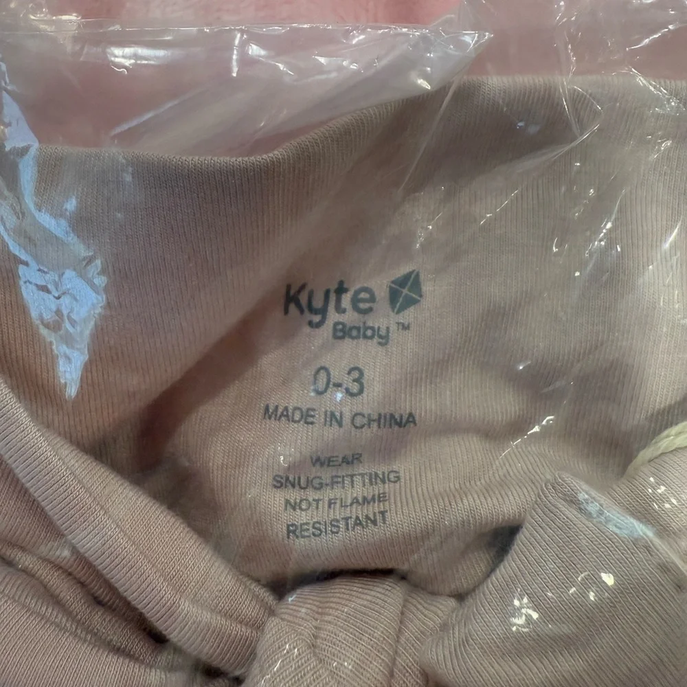 Kyte Baby Bow in Blush ( 0-3 months )